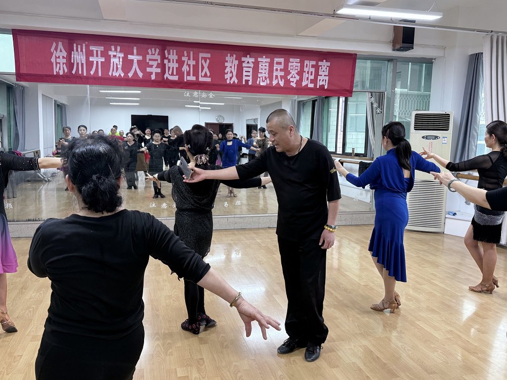 云龍區(qū)老年大學(xué)活動(dòng)現(xiàn)場(chǎng)
